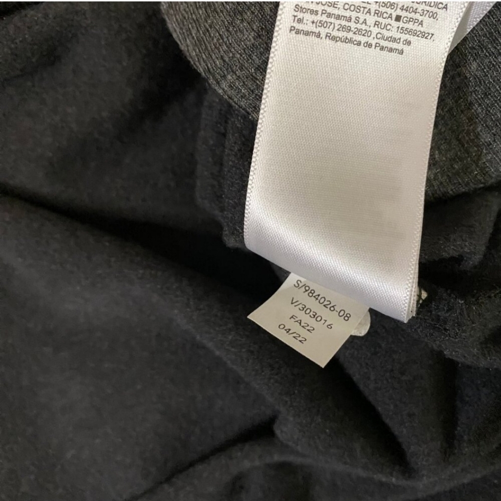Athleta Soft Coaster Charcoal Gray Luxe V-Neck Sweatshirt. Size L - Picture 10 of 12